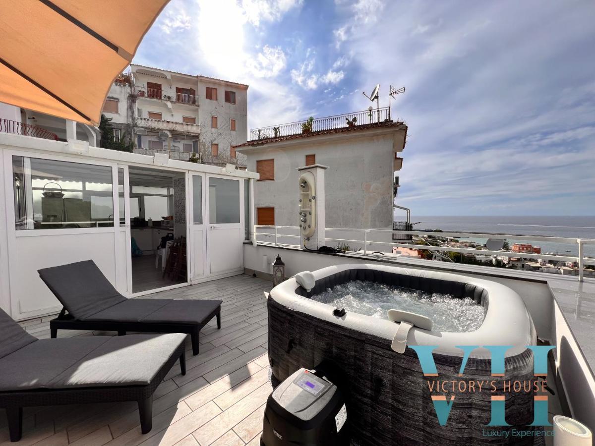 Victory'S Luxury House With Jacuzzi On The Roof Villa Casamicciola Terme ภายนอก รูปภาพ