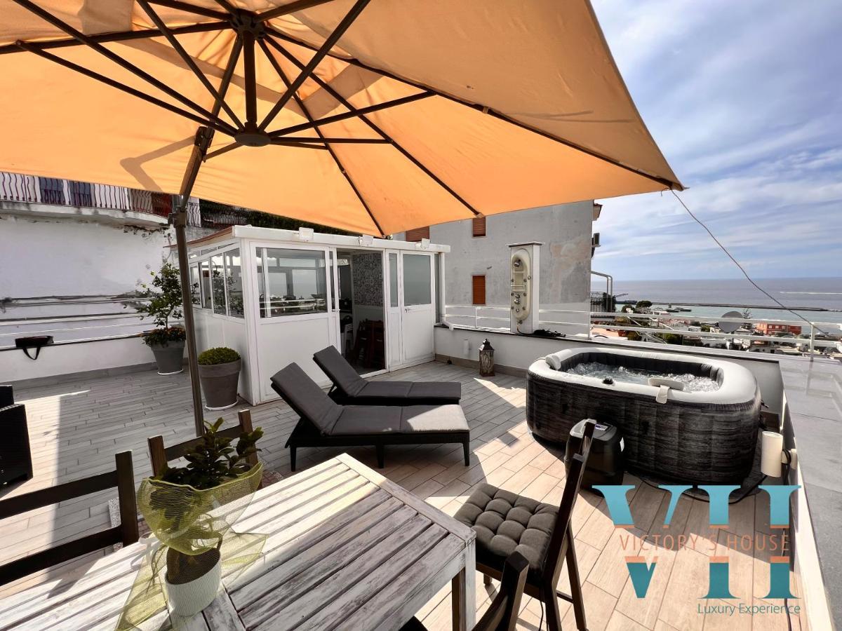 Victory'S Luxury House With Jacuzzi On The Roof Villa Casamicciola Terme ภายนอก รูปภาพ