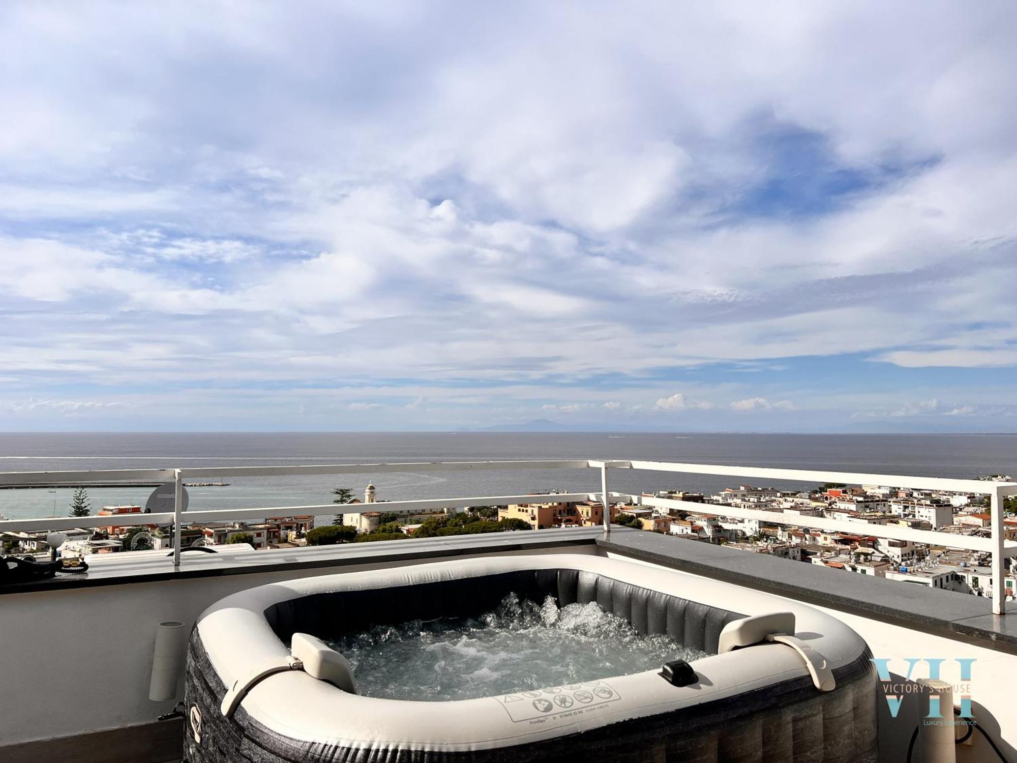 Victory'S Luxury House With Jacuzzi On The Roof Villa Casamicciola Terme ภายนอก รูปภาพ